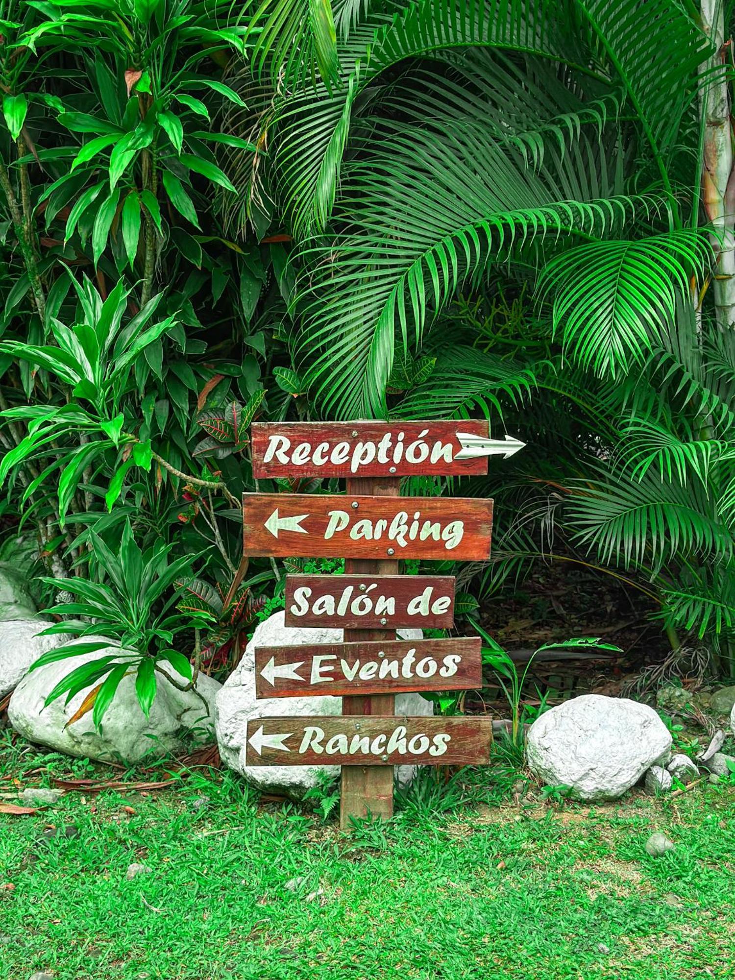 Cabanas Rio Escondido En Ла Фортуна Экстерьер фото